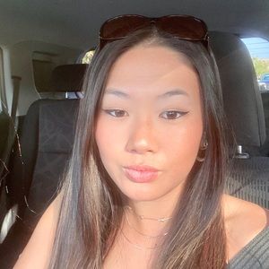 Meet your Posher, Katelyn